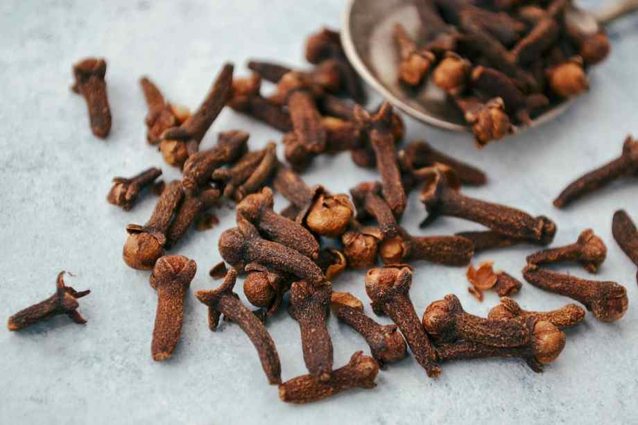 Le clou de girofle, l’anesthésiant naturel par excellence-Blune Le clou de girofle, l’anesthésiant naturel par excellence-Blune