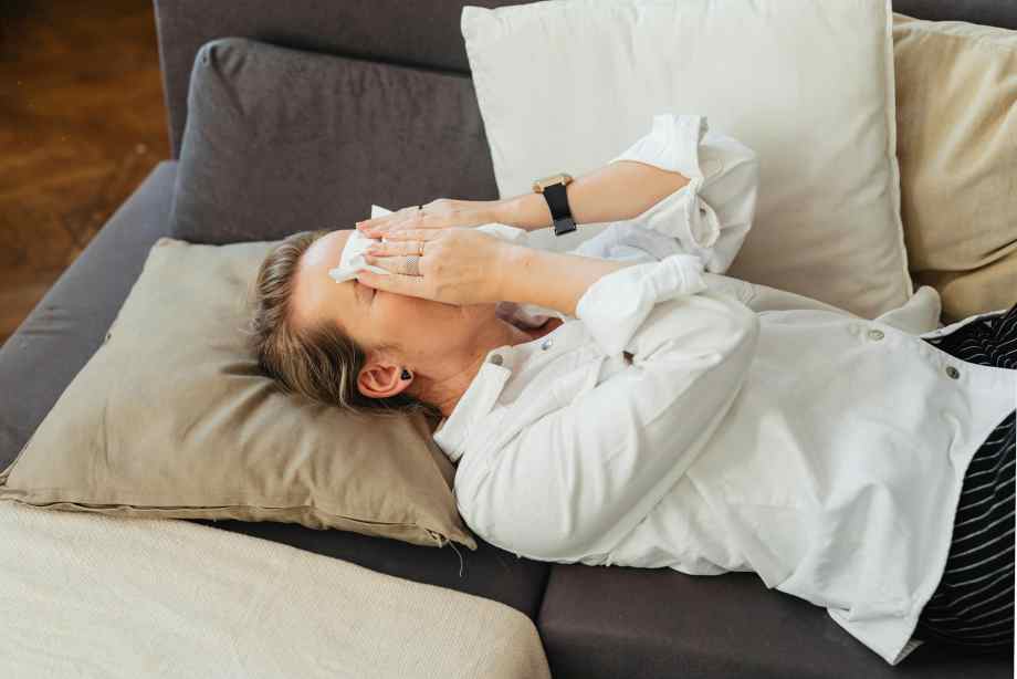 Pendant combien de temps une personne reste-t-elle contagieuse au total ?-Blune Pendant combien de temps une personne reste-t-elle contagieuse au total ?-Blune
