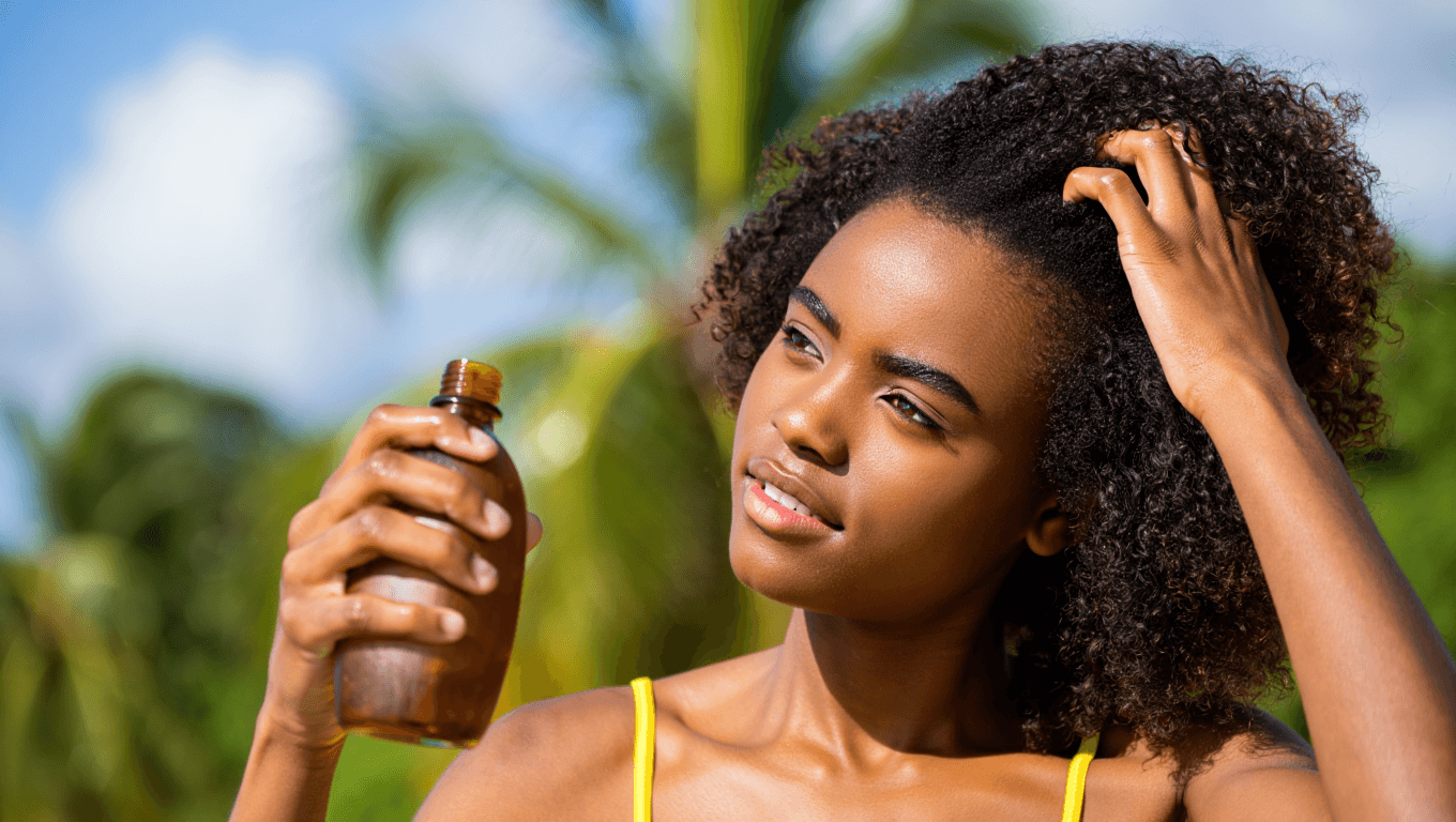 Comment prendre soin des cheveux texturés pendant l’été sans perdre définition ni hydratation ?