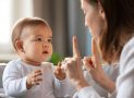 Comment apprendre le langage des signes à bébé ?