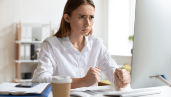 Ergophobie : causes, symptômes et solutions pour la peur du travail