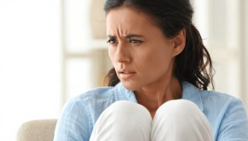 Lipœdème : symptômes, diagnostic et remèdes naturels pour soulager les jambes