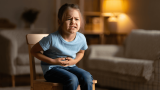 Maux de ventre chez l&rsquo;enfant : quelles sont les causes et quand consulter ?
