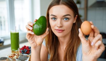 Quel est le meilleur petit-déjeuner pour maigrir selon un nutritionniste : bons gras et sans sucre ?